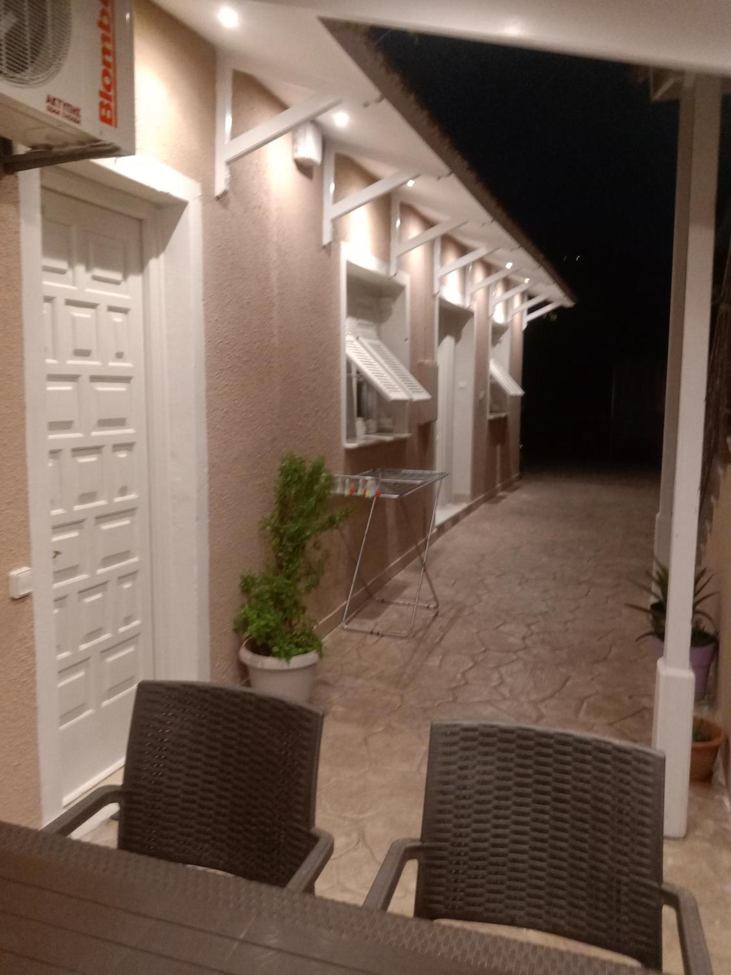 Menegis Zákynthos by